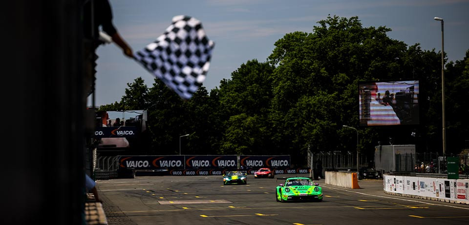 Victory and a strong points haul for Manthey at the Norisring