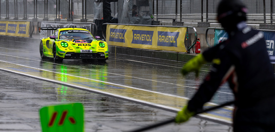 Manthey EMA finishes on the podium twice at the ADAC Nürburgring qualifiers